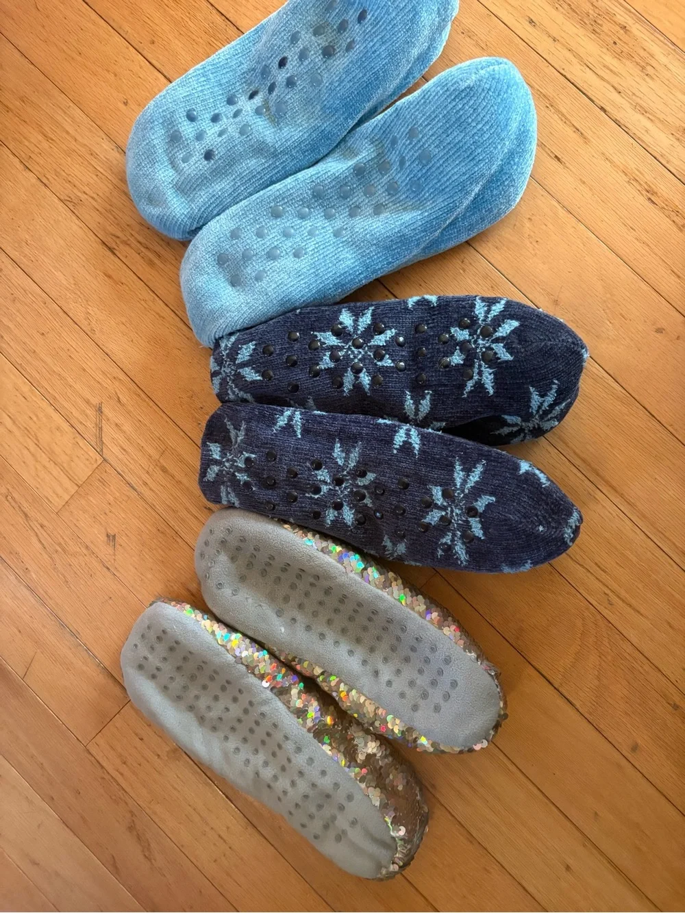 3Pair Brand New Slippers Size 7. Super Soft NEVER WORN!
